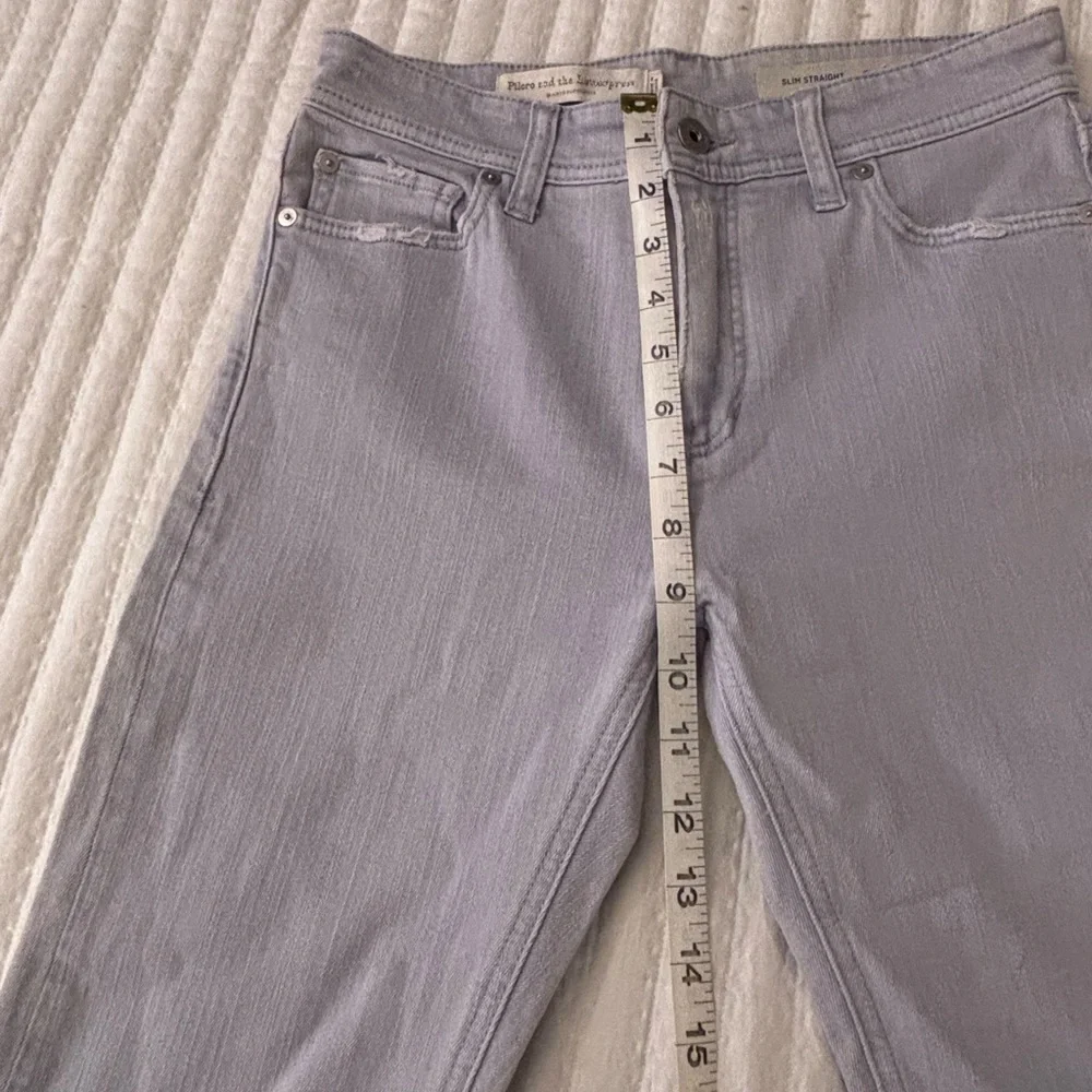 : : PILCRO Straight Leg Light Wash Distressed Jeans : :